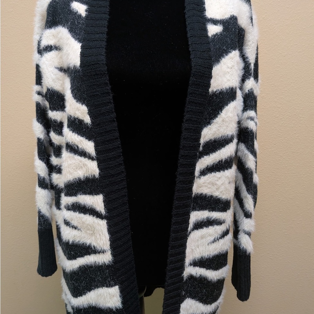 debut Black and White Zebra-Print Open Cardigan